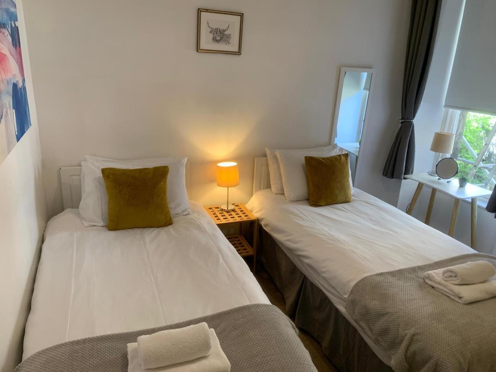 Stockbridge Two Bedroom Apartment Edinburgh Bagian luar foto