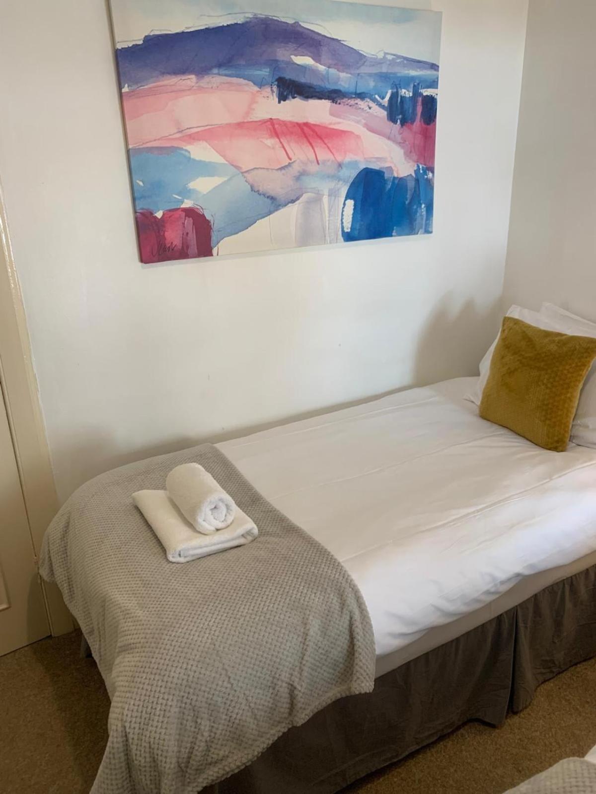 Stockbridge Two Bedroom Apartment Edinburgh Bagian luar foto